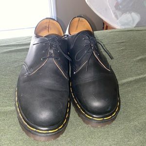 Dr. Martens low